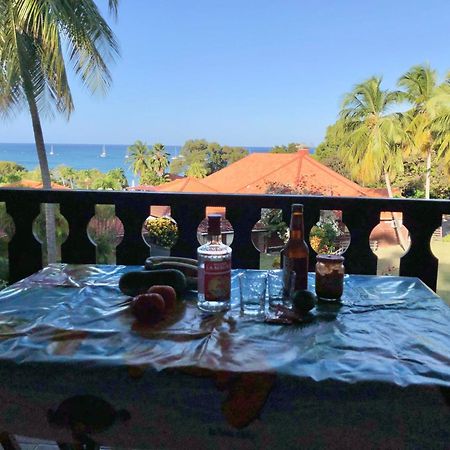 Case Coco A Sainte Anne Avec Wifi Vue Mer Luaran gambar